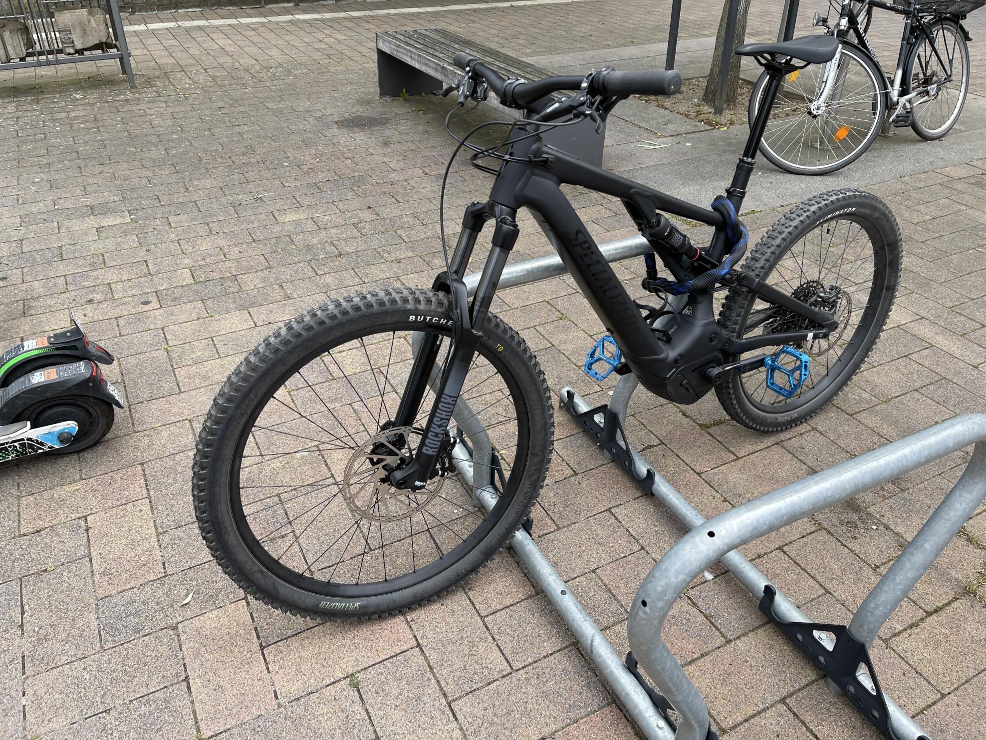 2022 Specialized alloy turbo levo Black