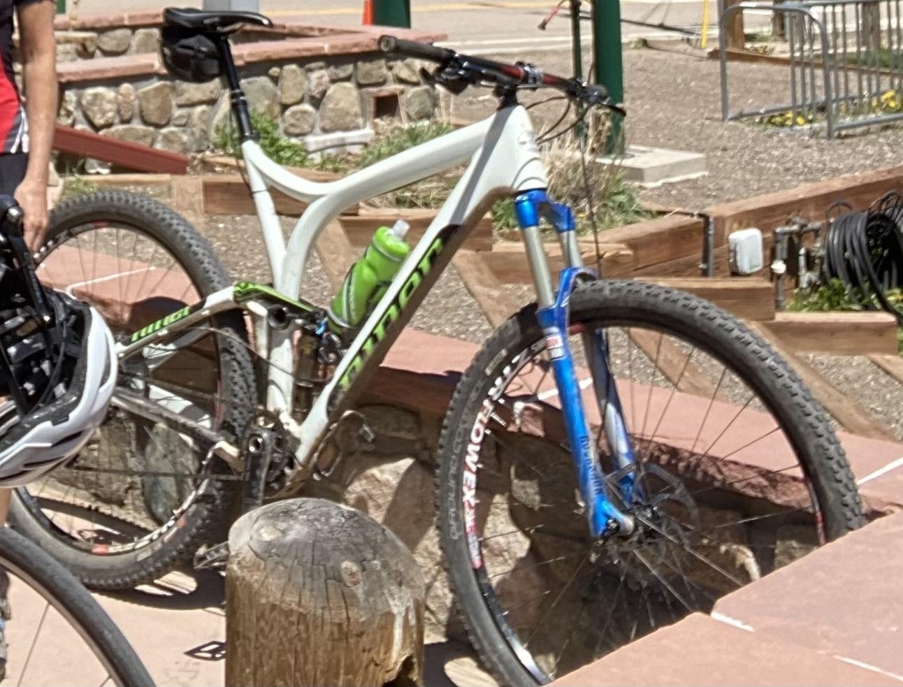 2016 Niner Rip9 RDO XL White and Blue