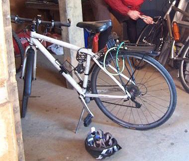 2004 Specialized Sirrus  White