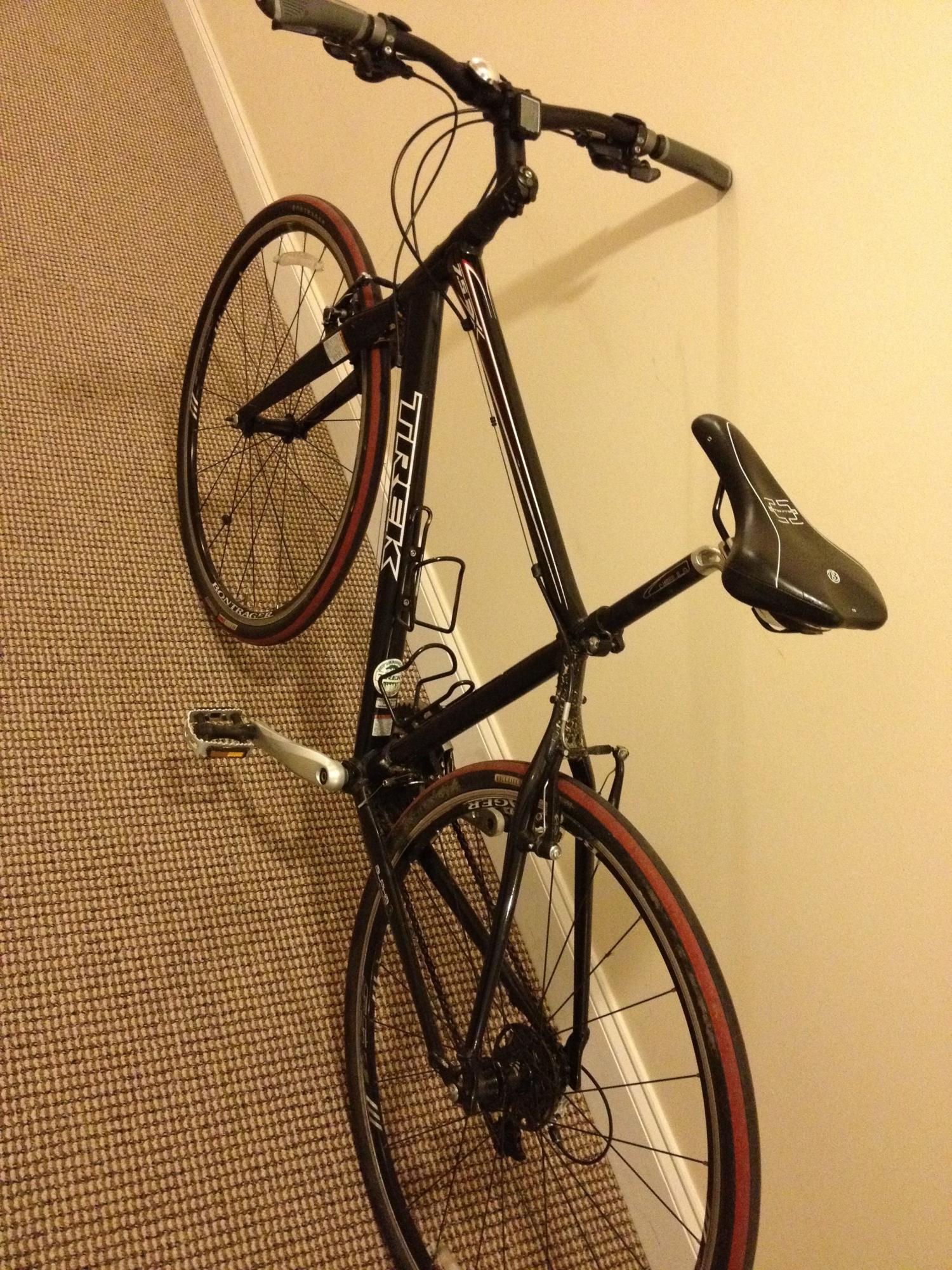 2010 Trek 7.5 FX Black