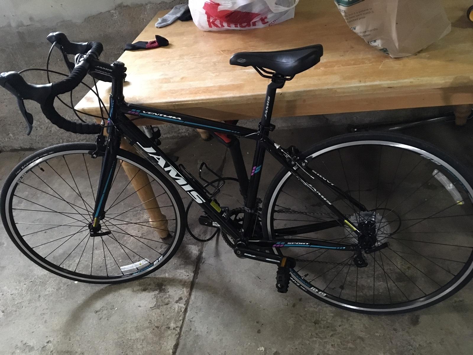 2016 Jamis Ventura Sport Femme Black, Teal, and Pink