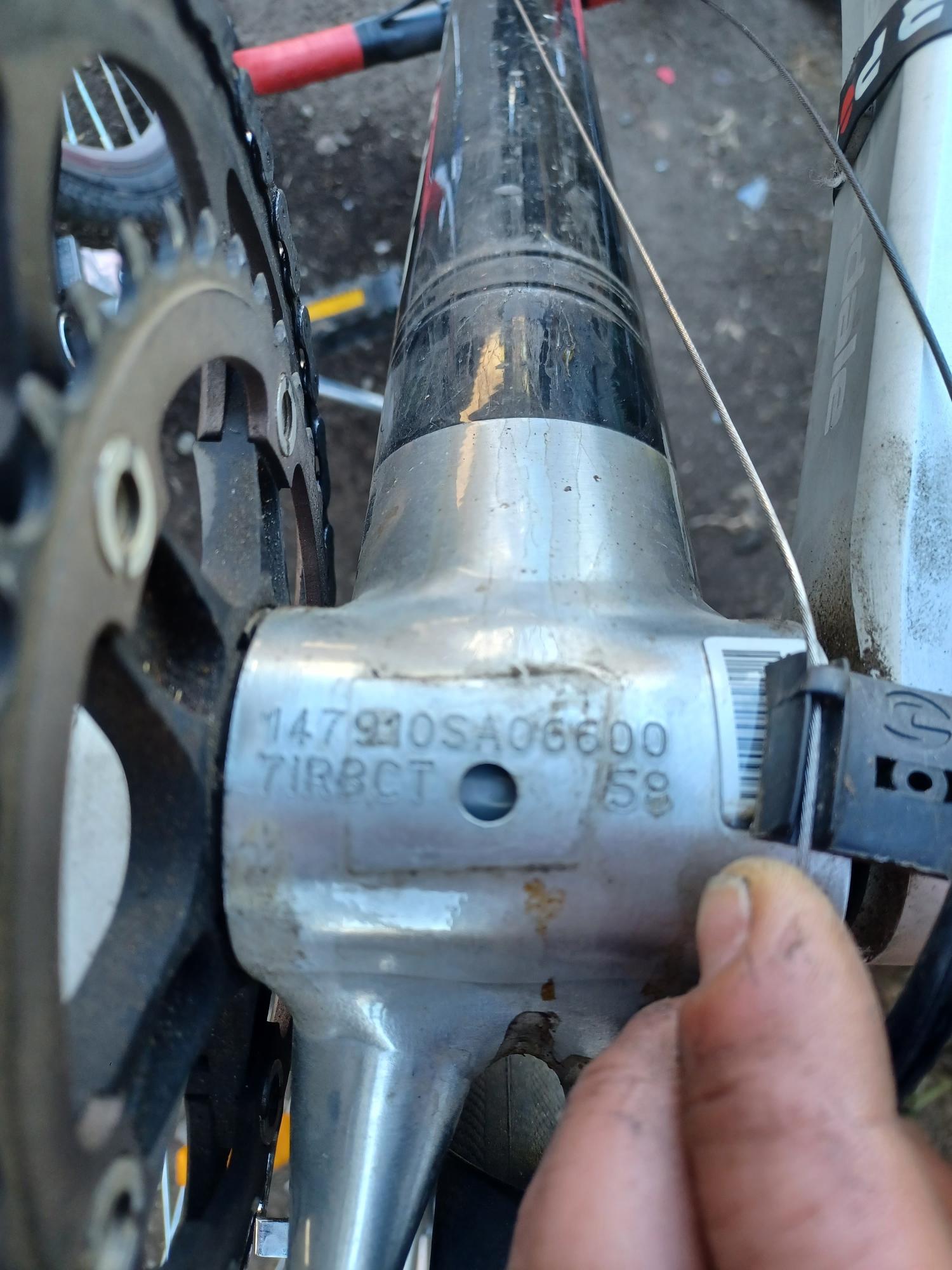 2008 Cannondale System six Black and Silver, gray or bare metal