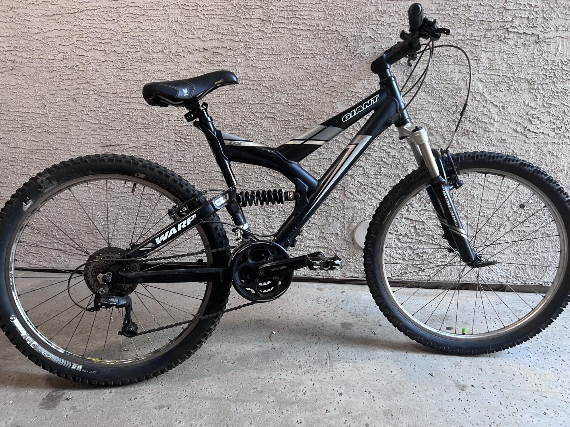 2001 Giant Warp DS2 Black