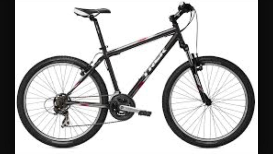 2013 Trek Mens 820 Silver or Gray