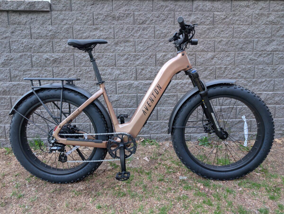 2025 Aventón Aventure 3 Brown