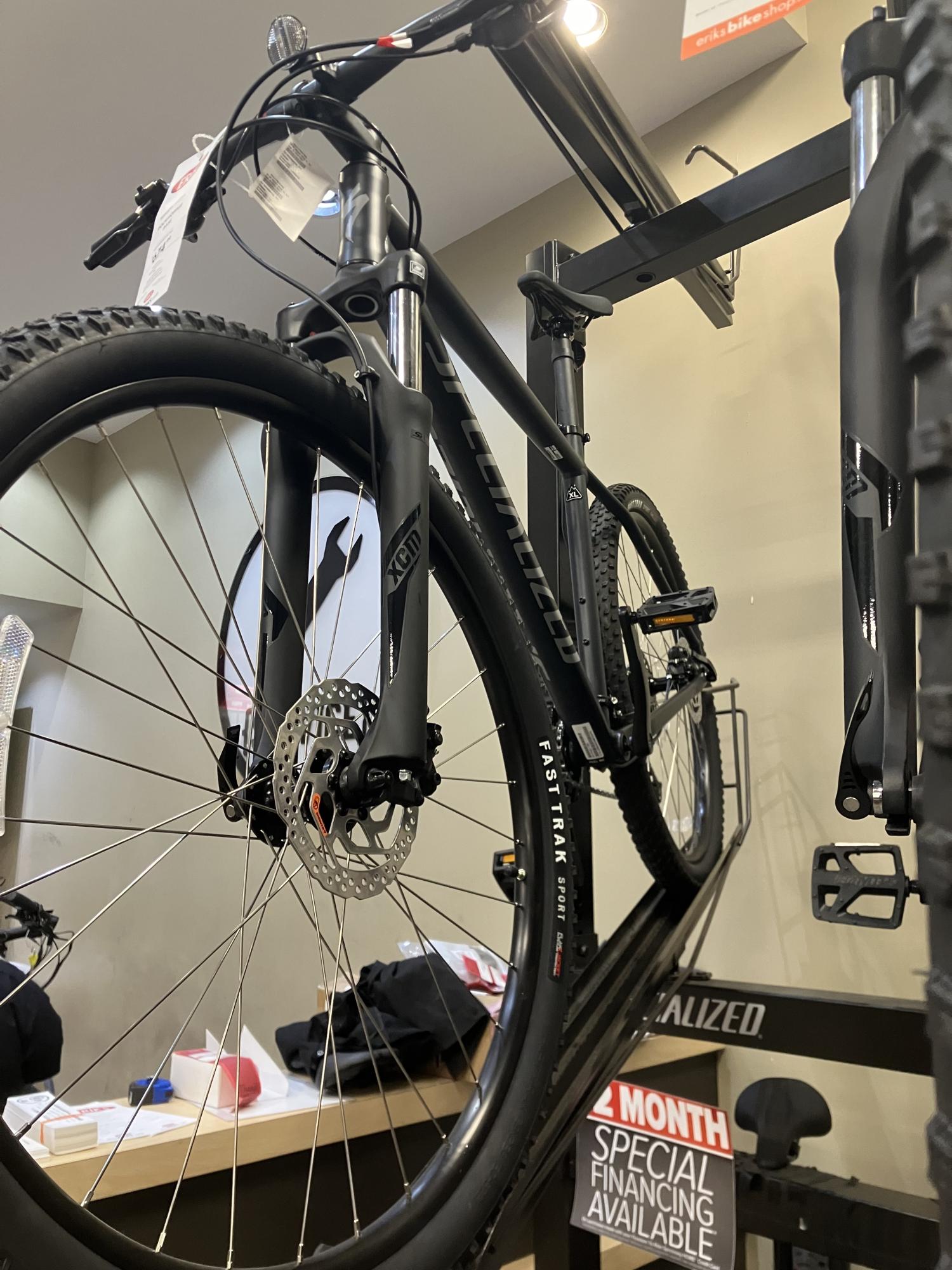 2023 Specialized So Rockhopper Comp 29 Silver, gray or bare metal