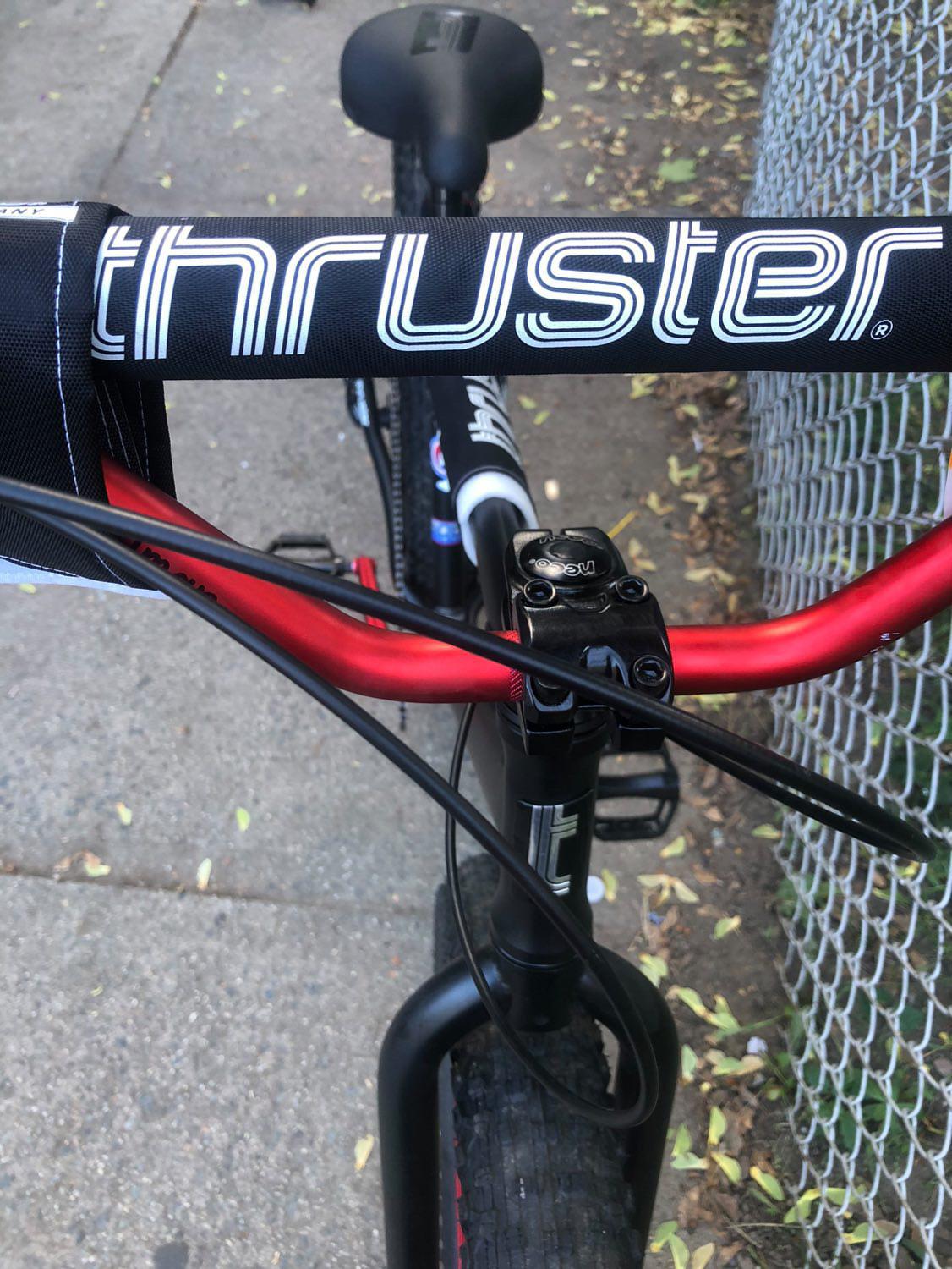 Thruster Thruster Retrograde Black and Red