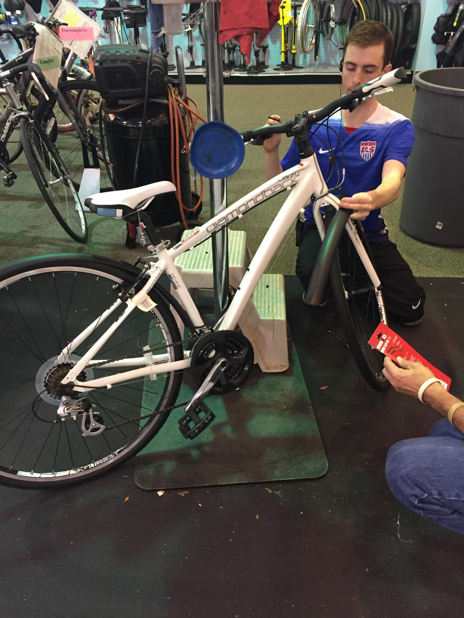 2014 Diamondback Clarity 1 White