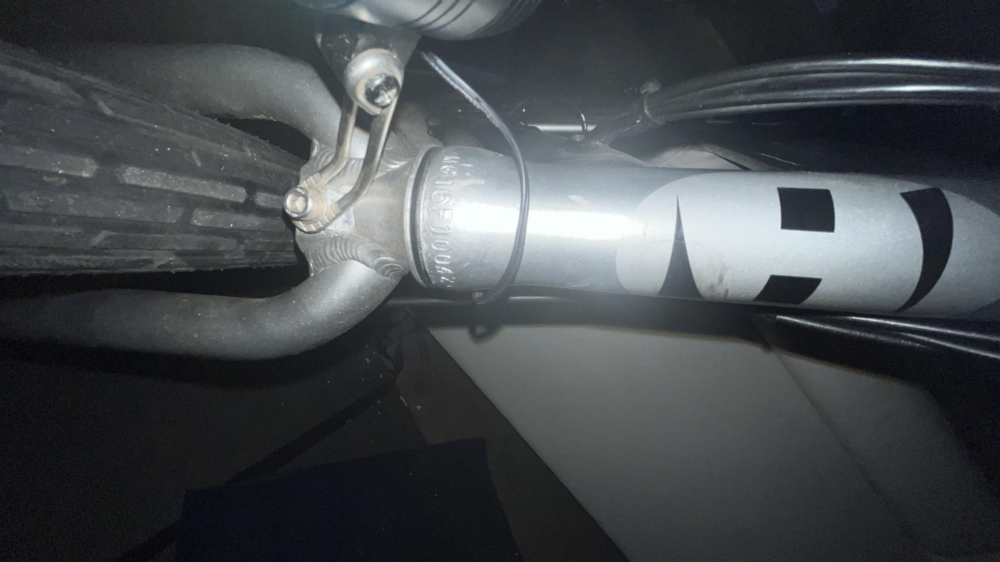 E-Lux Newport Silver, gray or bare metal