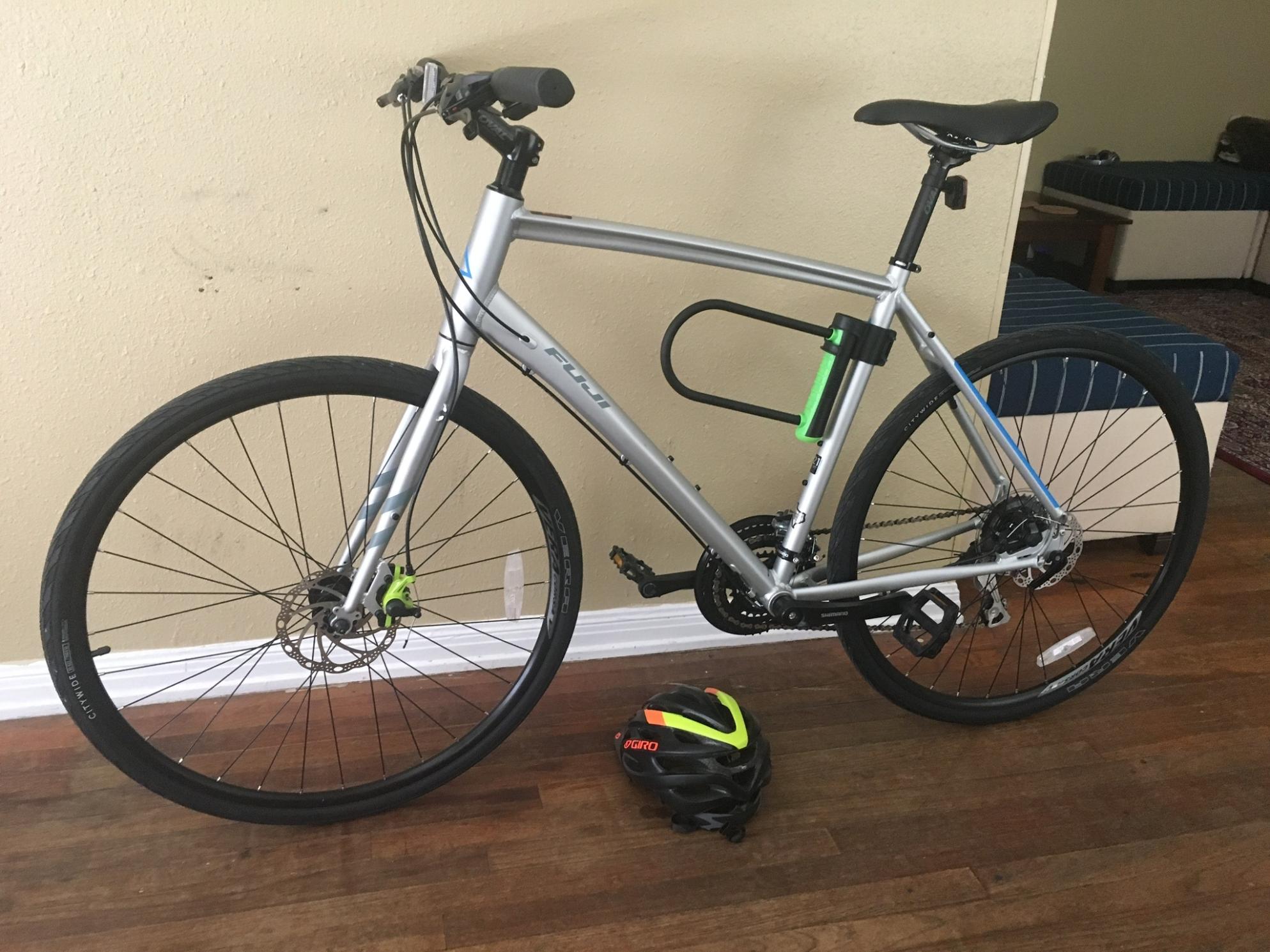 2018 Fuji Absolute 1.9 21 Satin Silver Silver, gray or bare metal