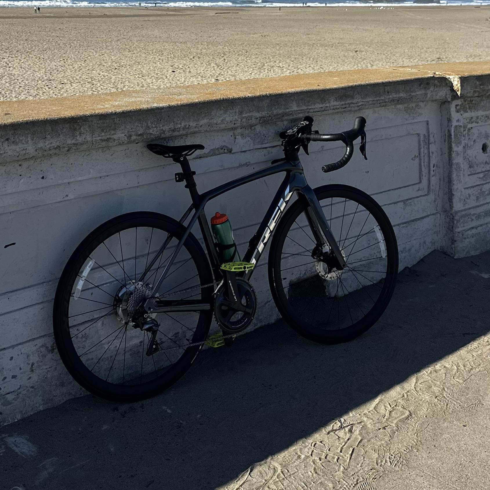 2022 Trek Emonda Silver, gray or bare metal