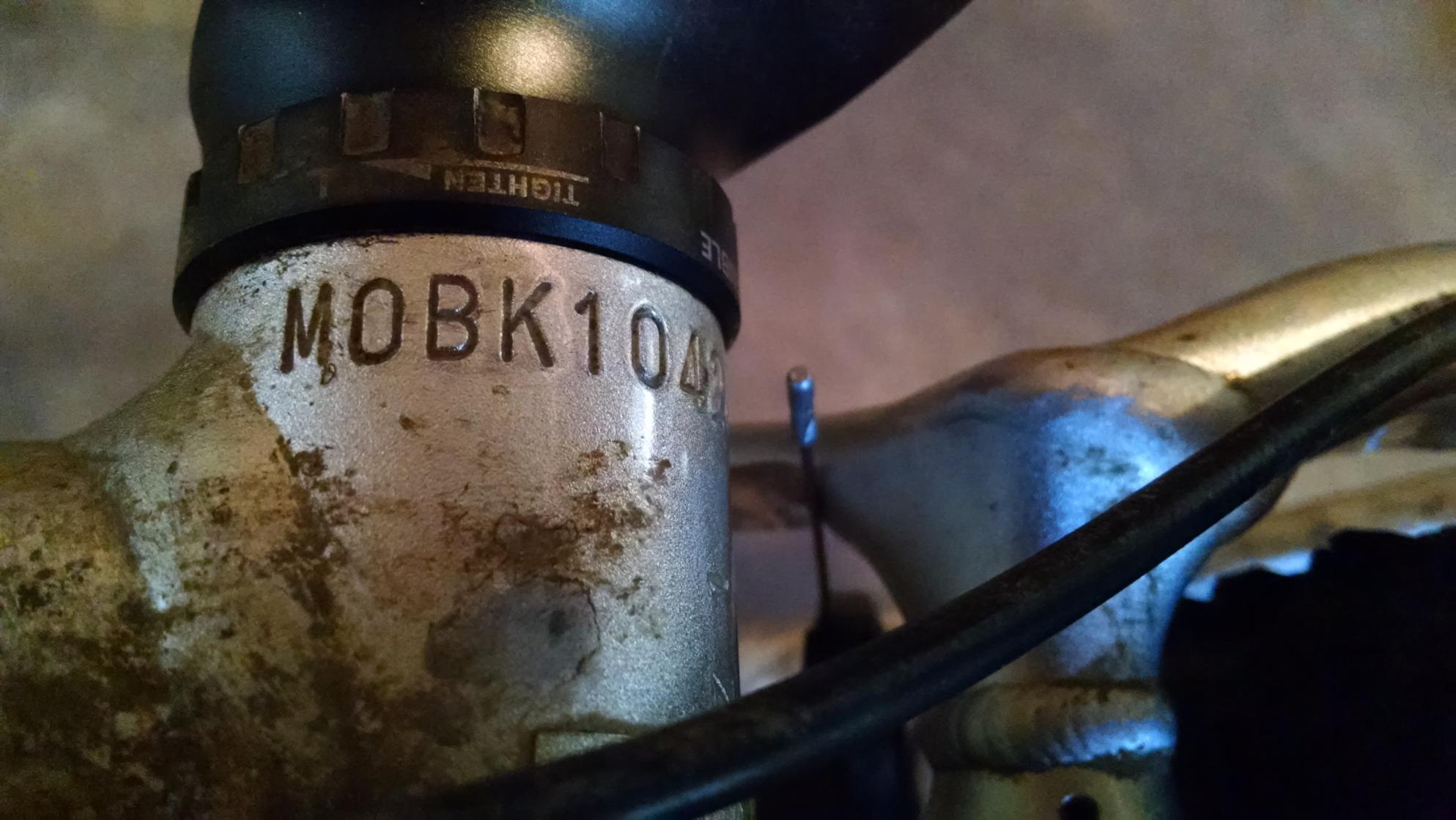 2016 Specialized Stumpjumper Elite Silver or Gray