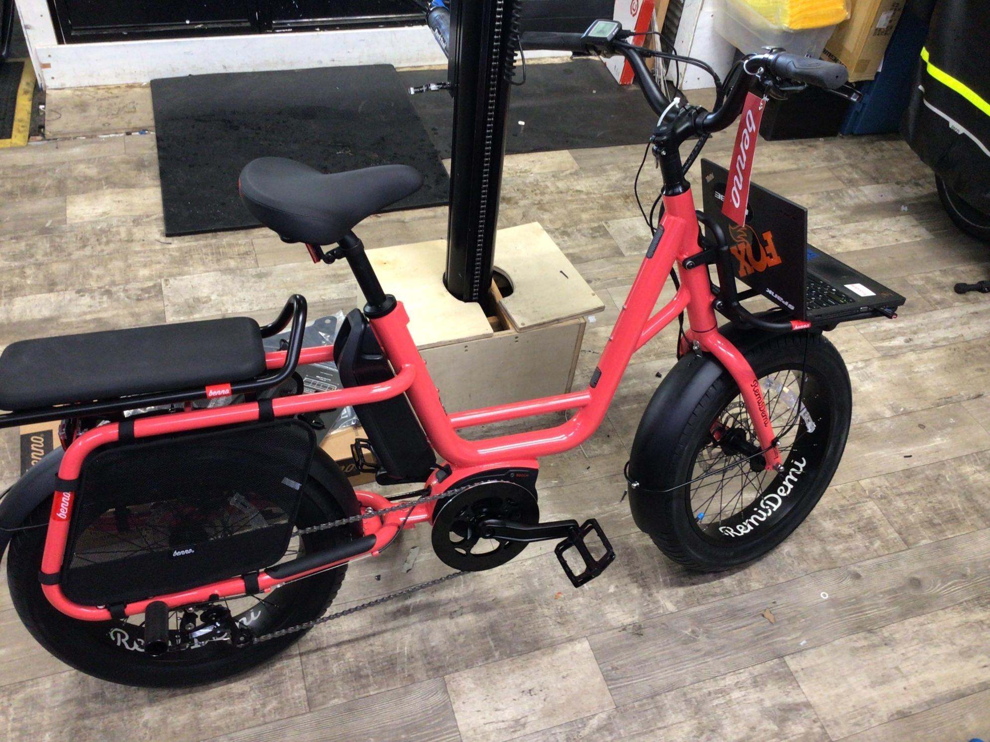 2022 Benno Remi demi Pink