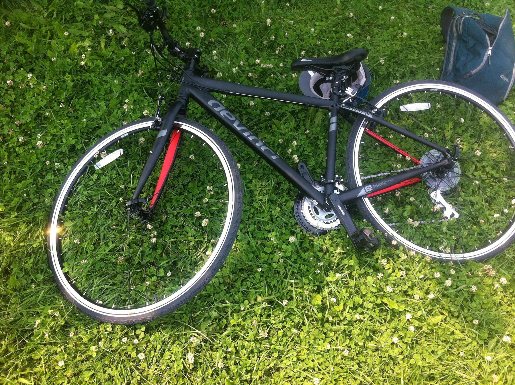 2015 Devinci St Tropez SM Black/Red Black and Red