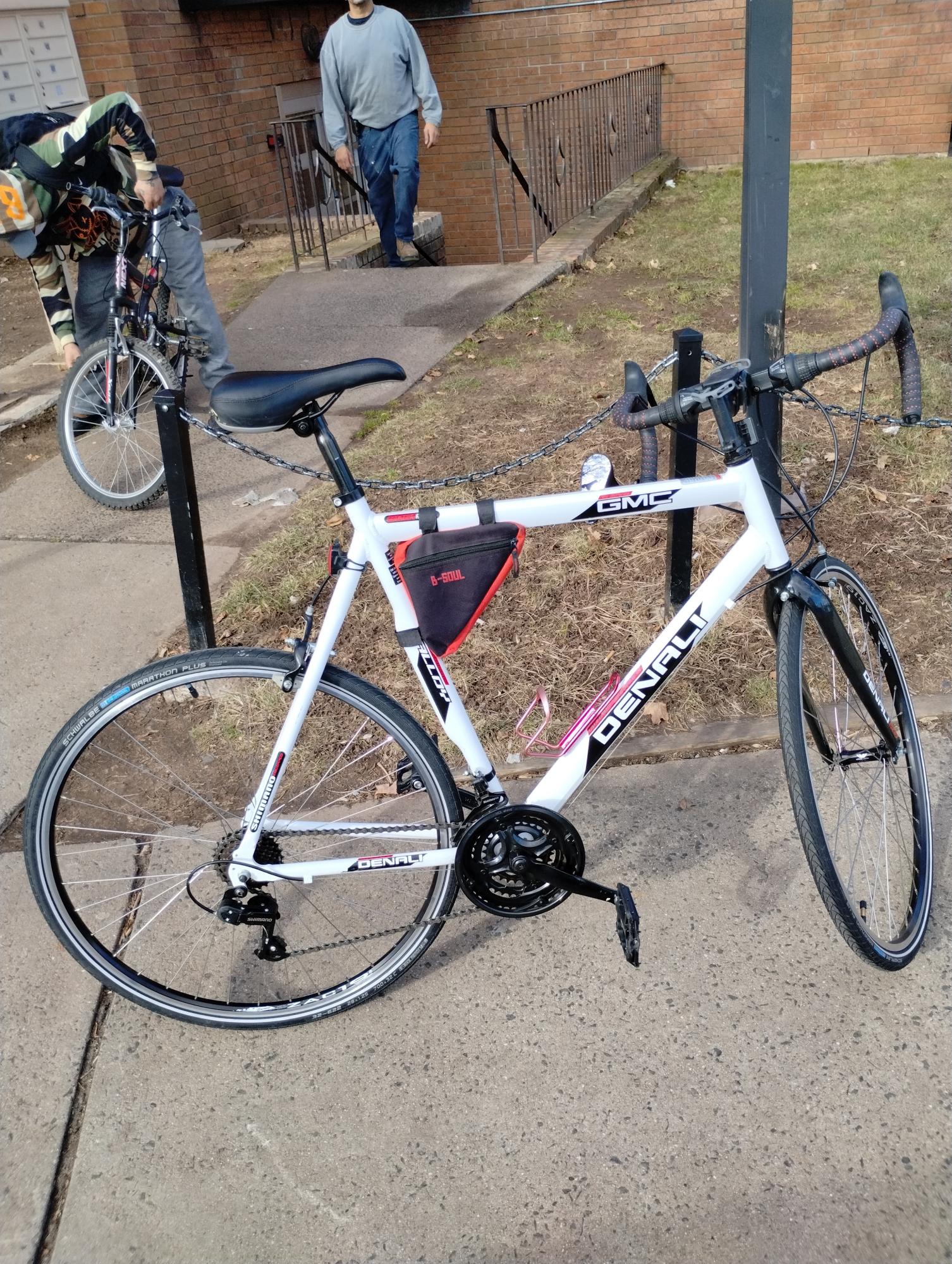 2020 Kent GMC DENALI White, Red, and Black