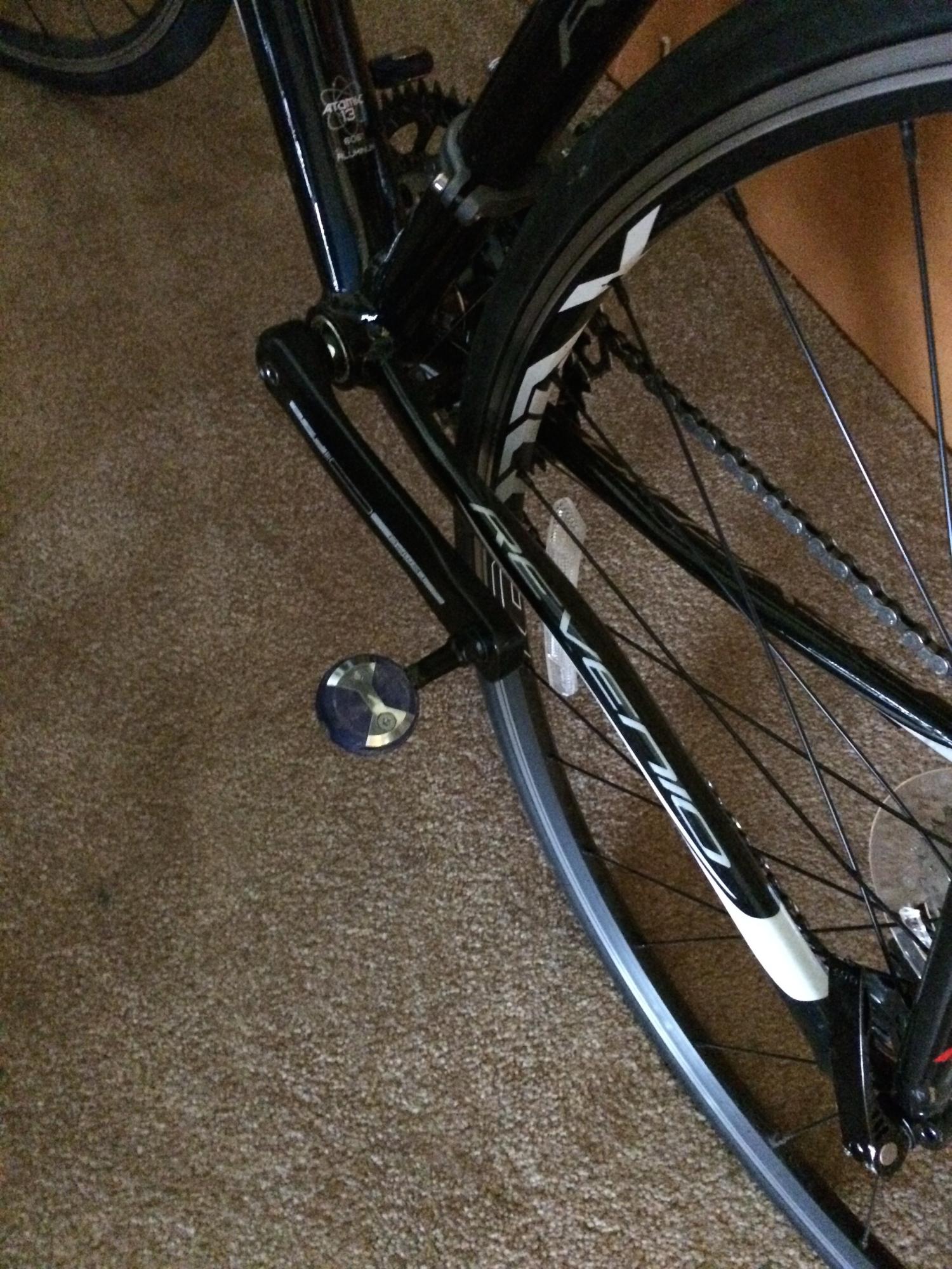 2014 Raleigh Revenio 1  Black