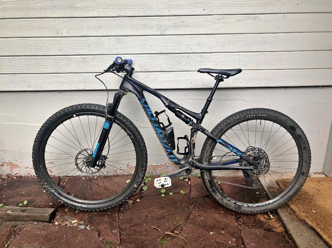 2021 Specialized Epic carbon Black