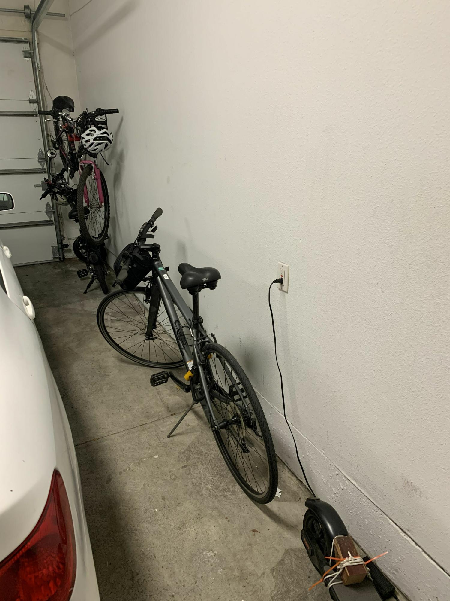 Cannondale Quick 4 Silver, gray or bare metal