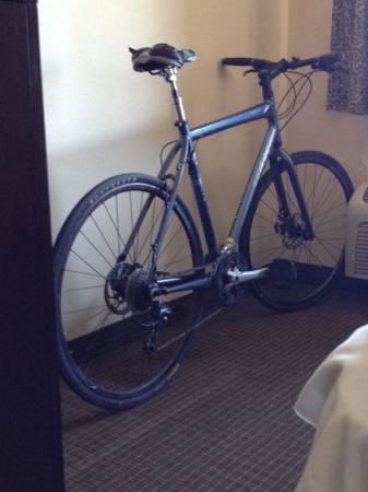 2010 Trek Valencia Silver or Gray