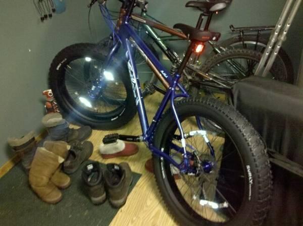 2011 Salsa Mukluk 3  Black