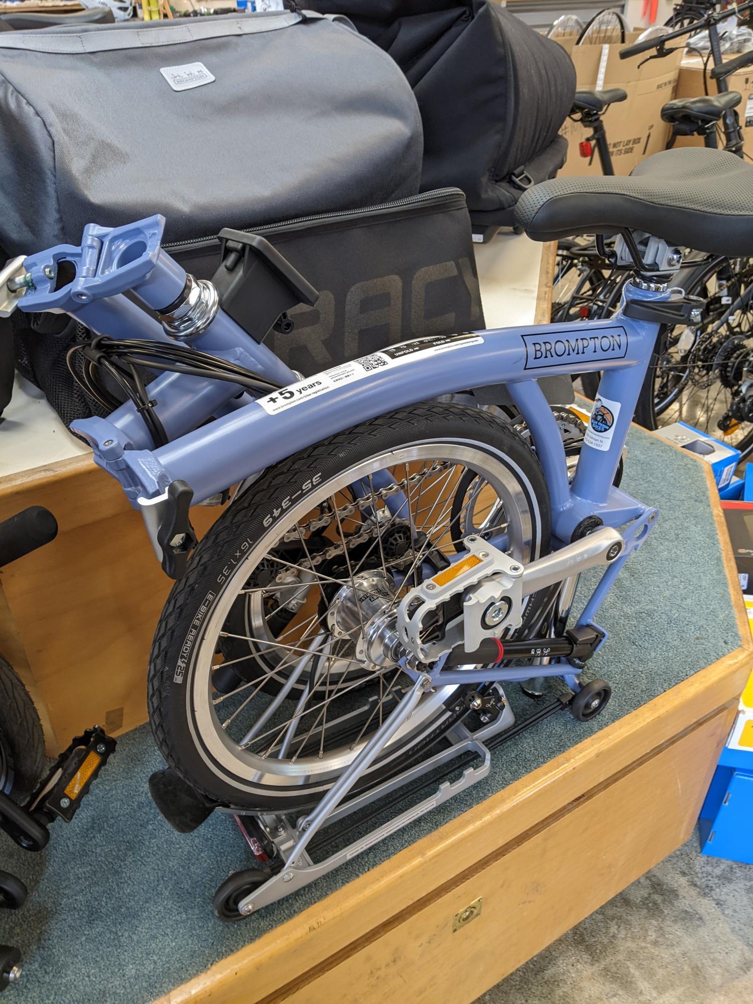 2022 Brompton Bicycle H6R Purple