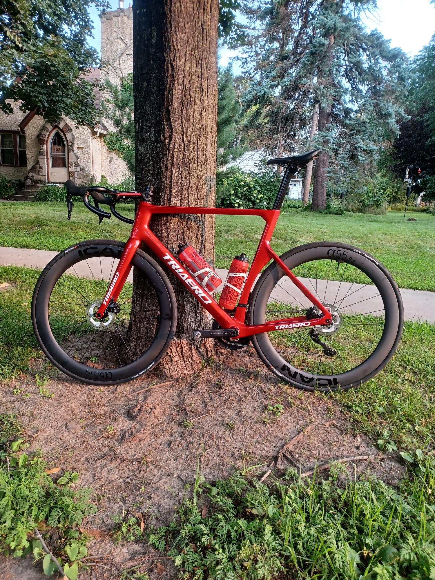 2024 Triaero A22 Red