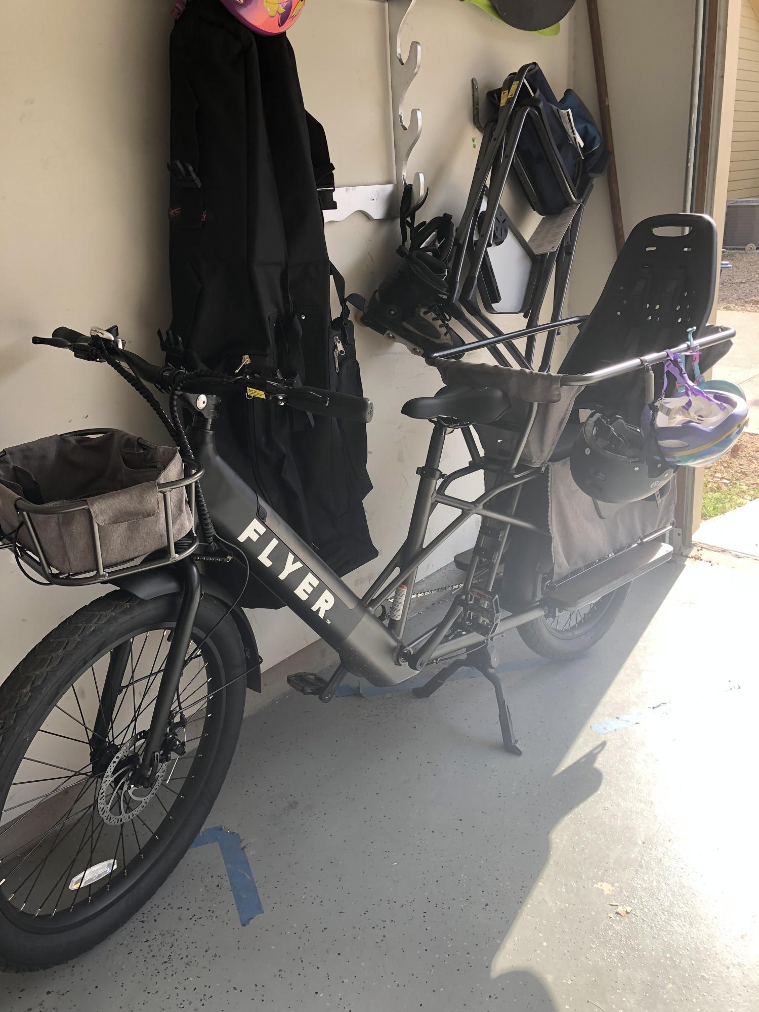 2022 Radio Flyer L885 Black