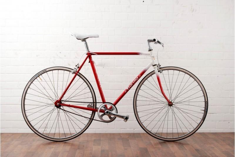 Velosaloon di Florino  Red and White