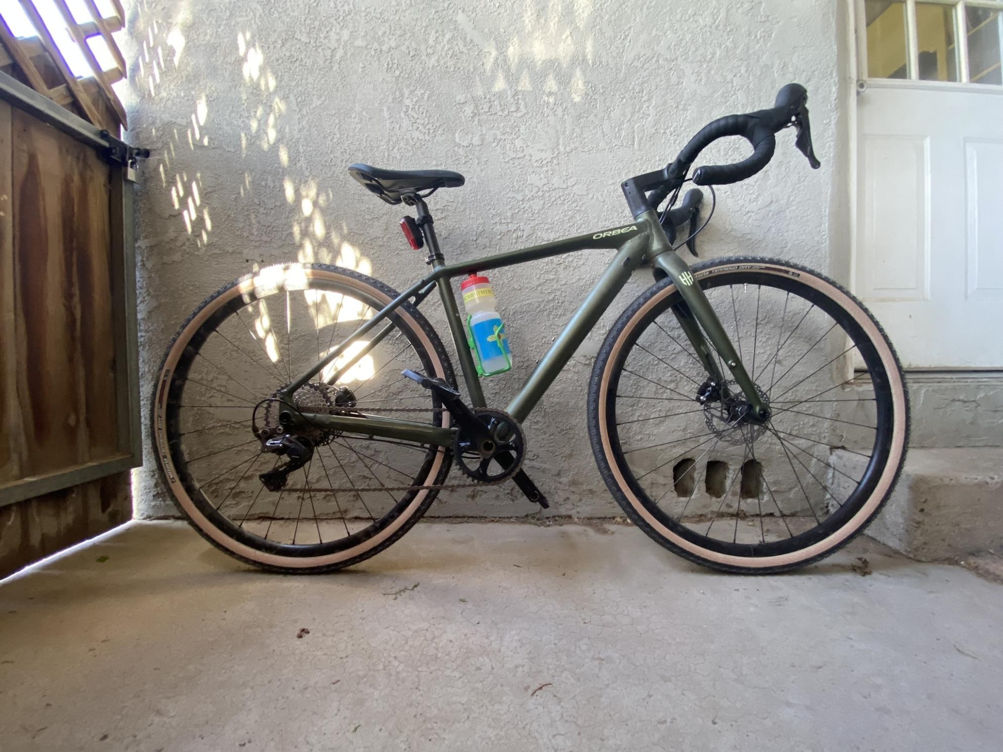 2022 Orbea Terra H30 Green