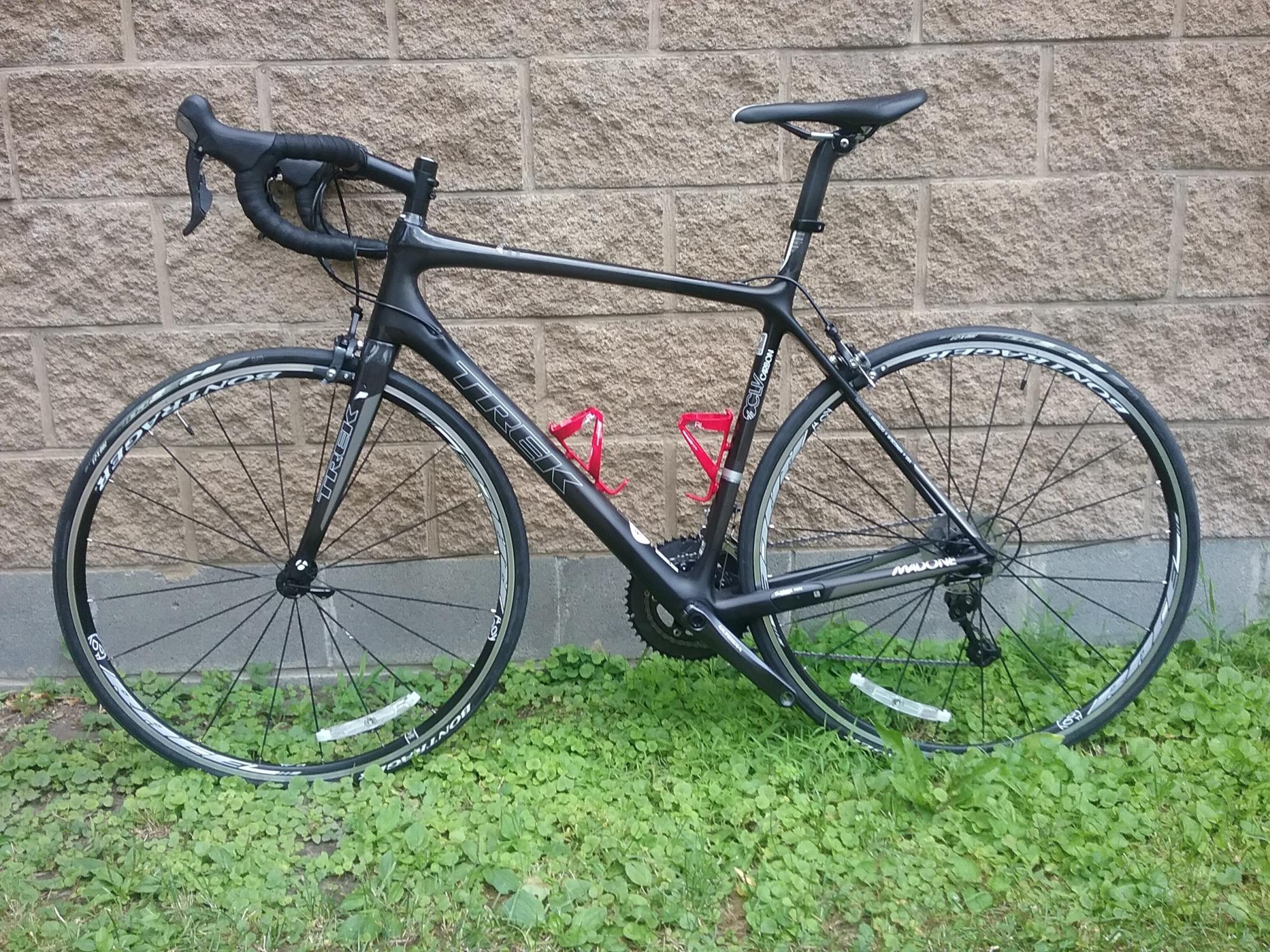 2013 Trek Madone 5.2 H2 (Compact) Black and Silver or Gray