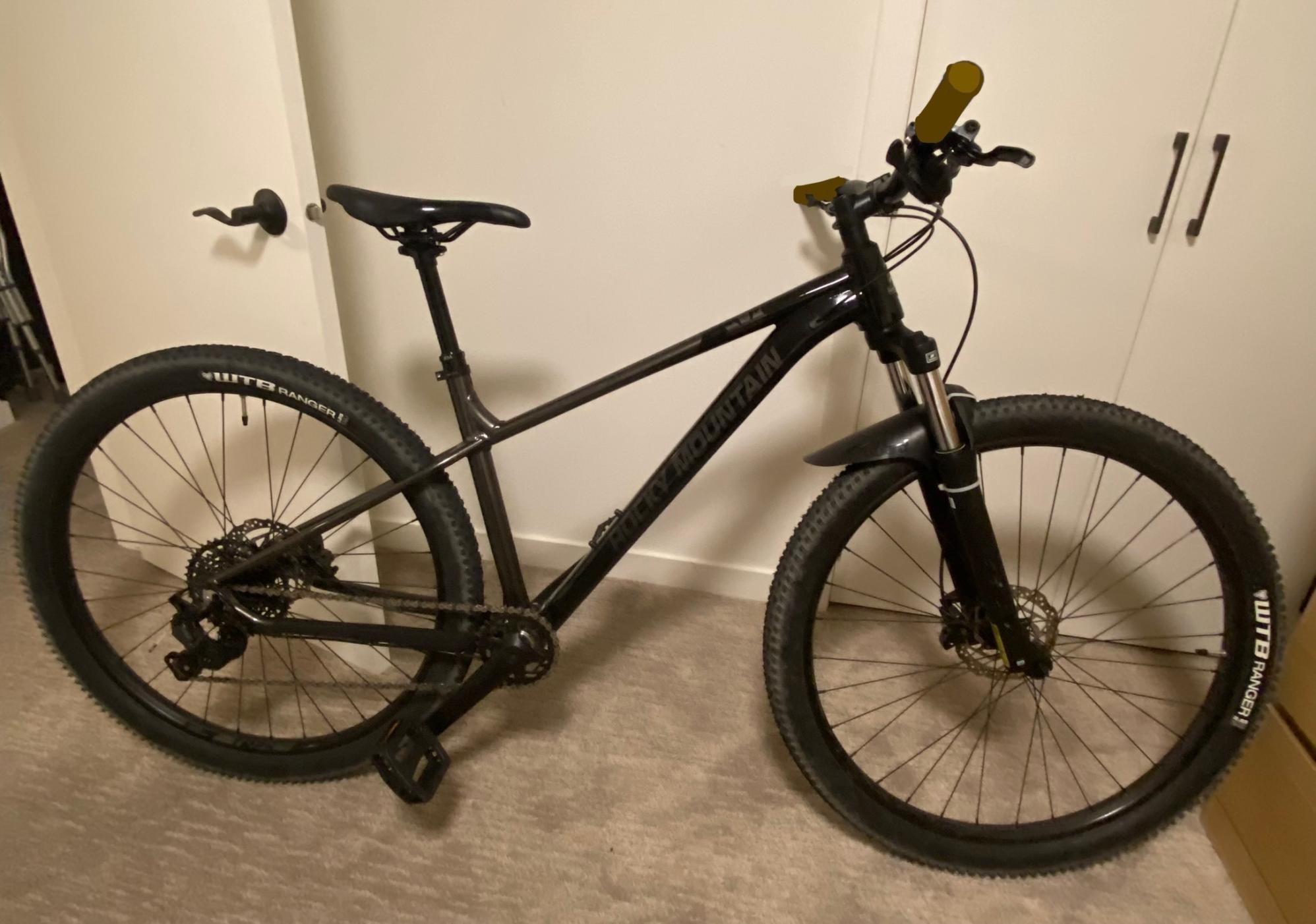 2022 Rocky Mountain Bicycles Black