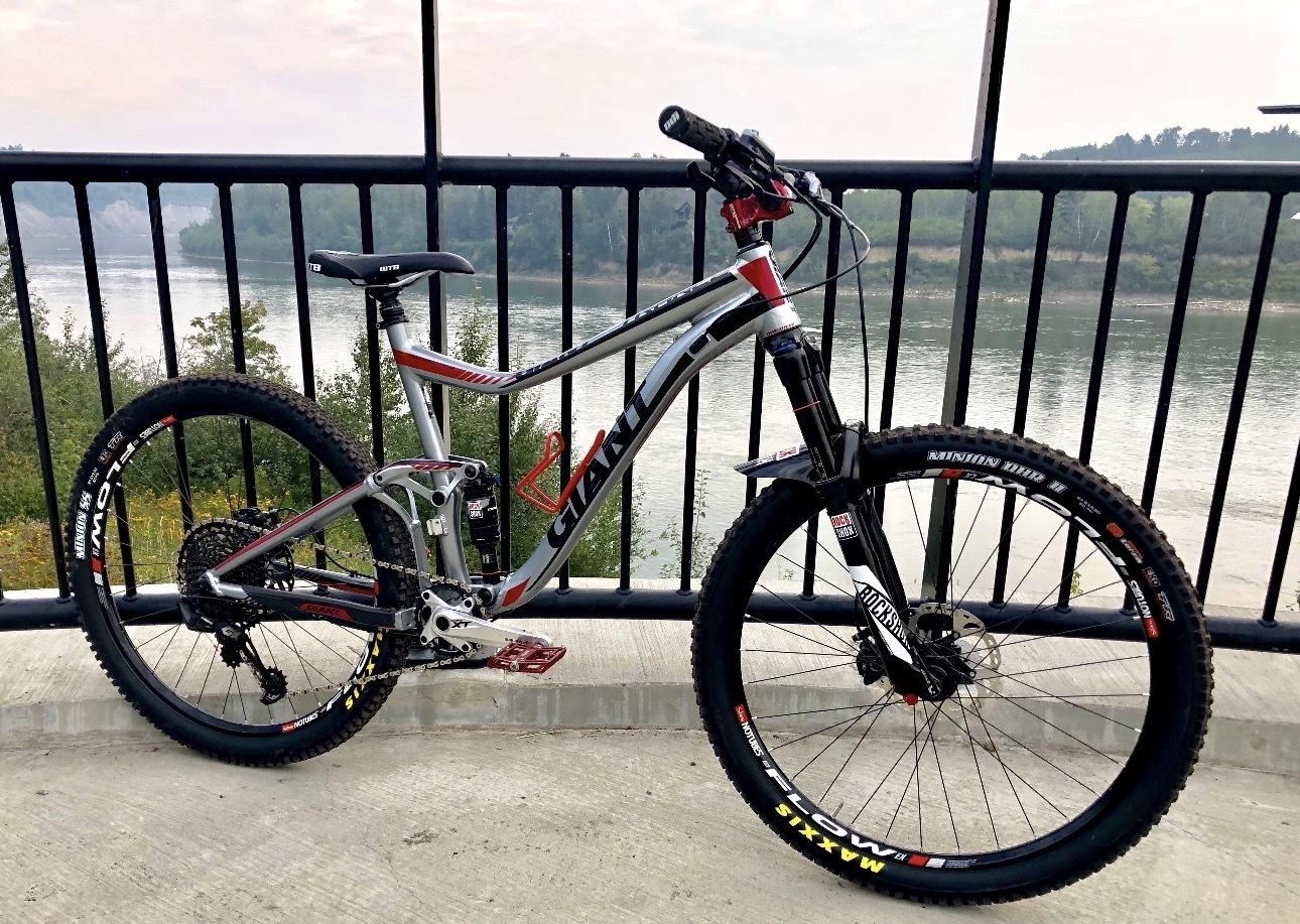 2026 Giant Silver, gray or bare metal