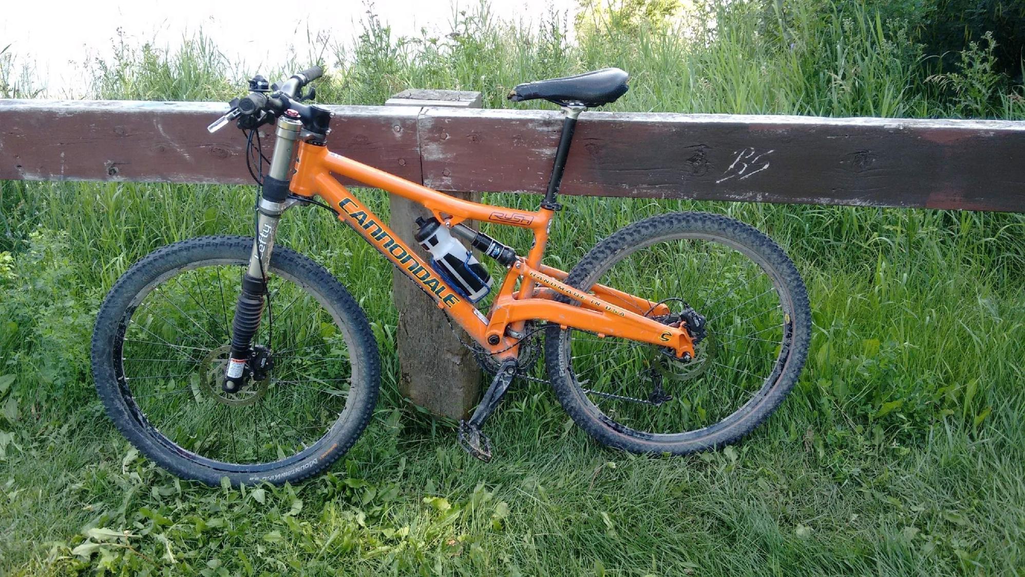 2005 Cannondale Orange