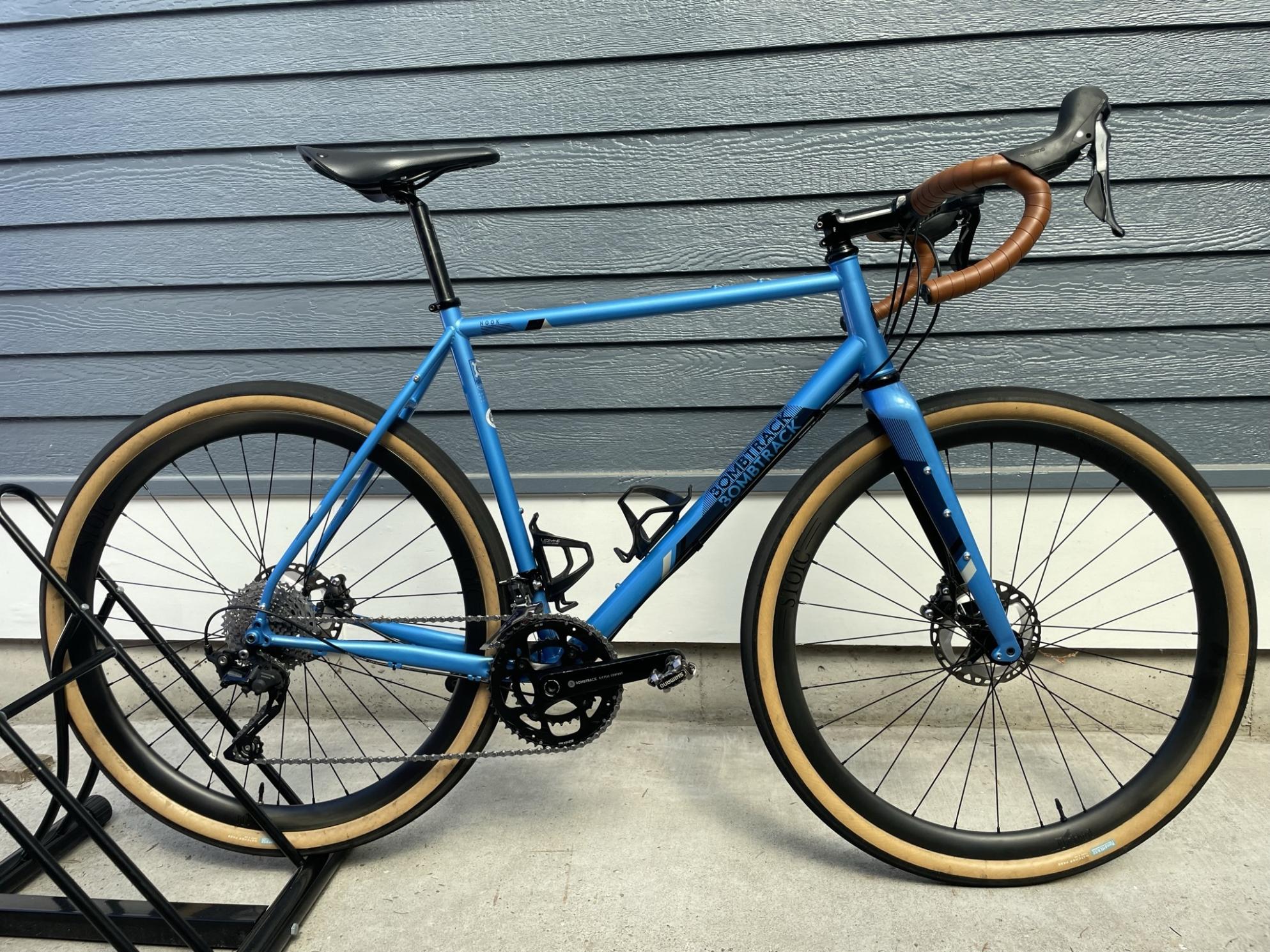 2021 Bombtrack Hook Blue