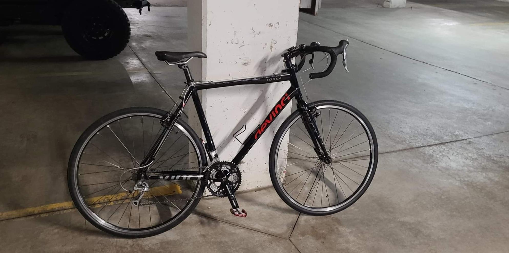2012 Devinci Tosca Black