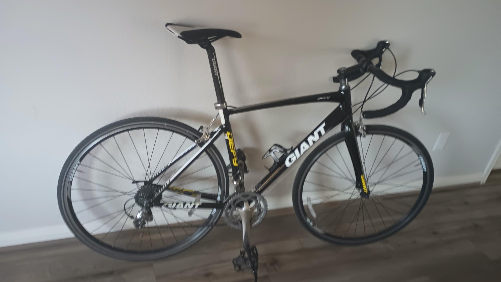 2011 Giant Defy 2 Black, White, and Yellow or Gold