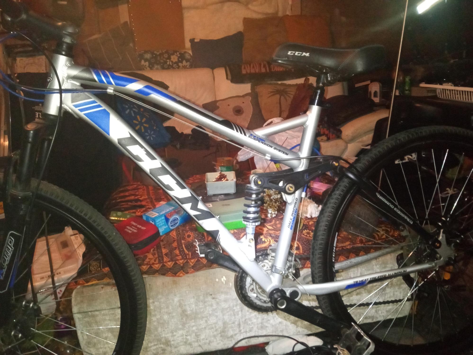 2023 CCM Full suspension Silver, gray or bare metal and Blue