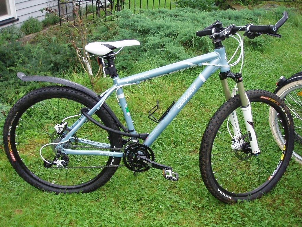 2011 Diamant Zenith 50  Blue and White