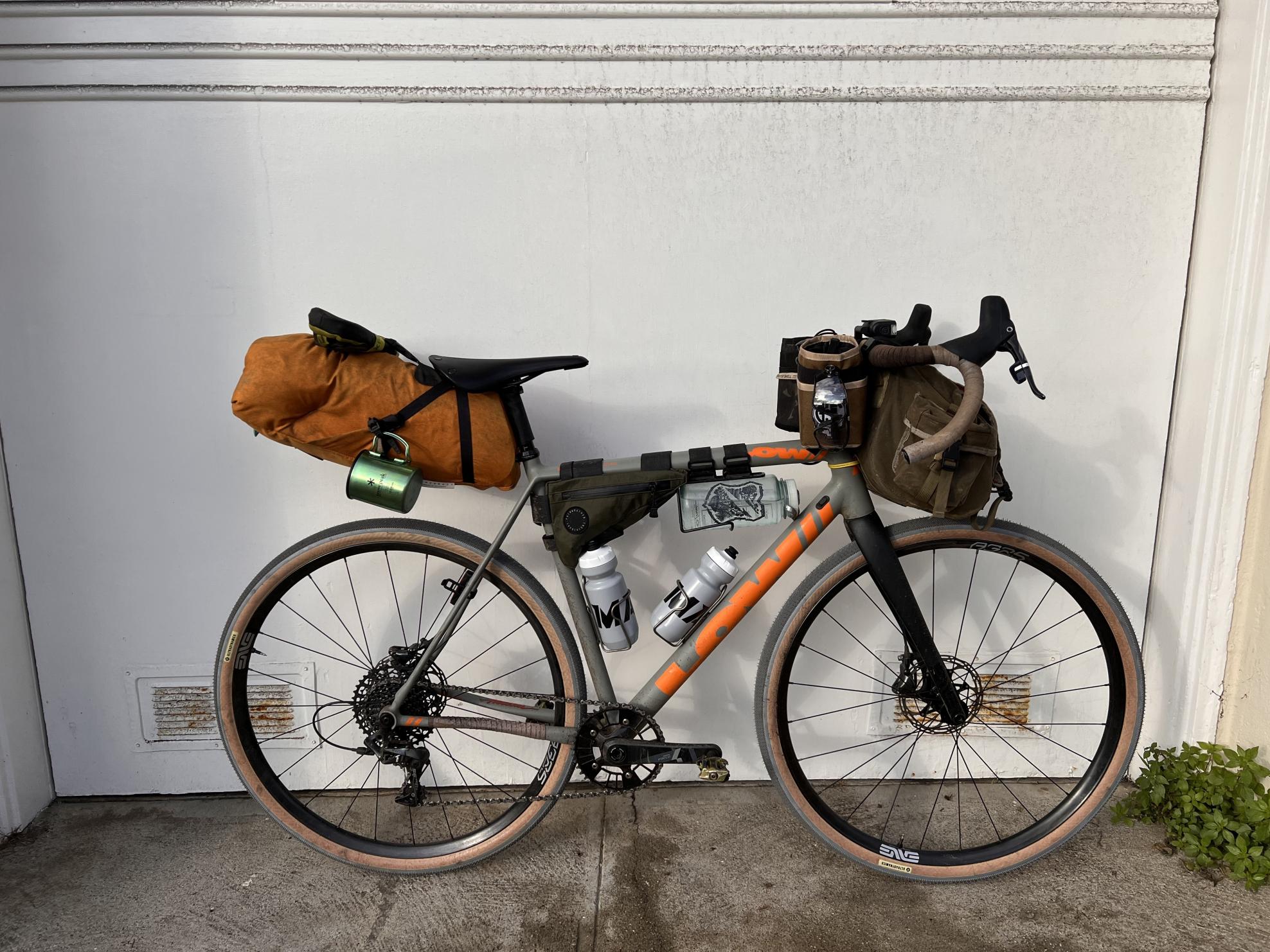 2017 LOW// Cross Silver, gray or bare metal