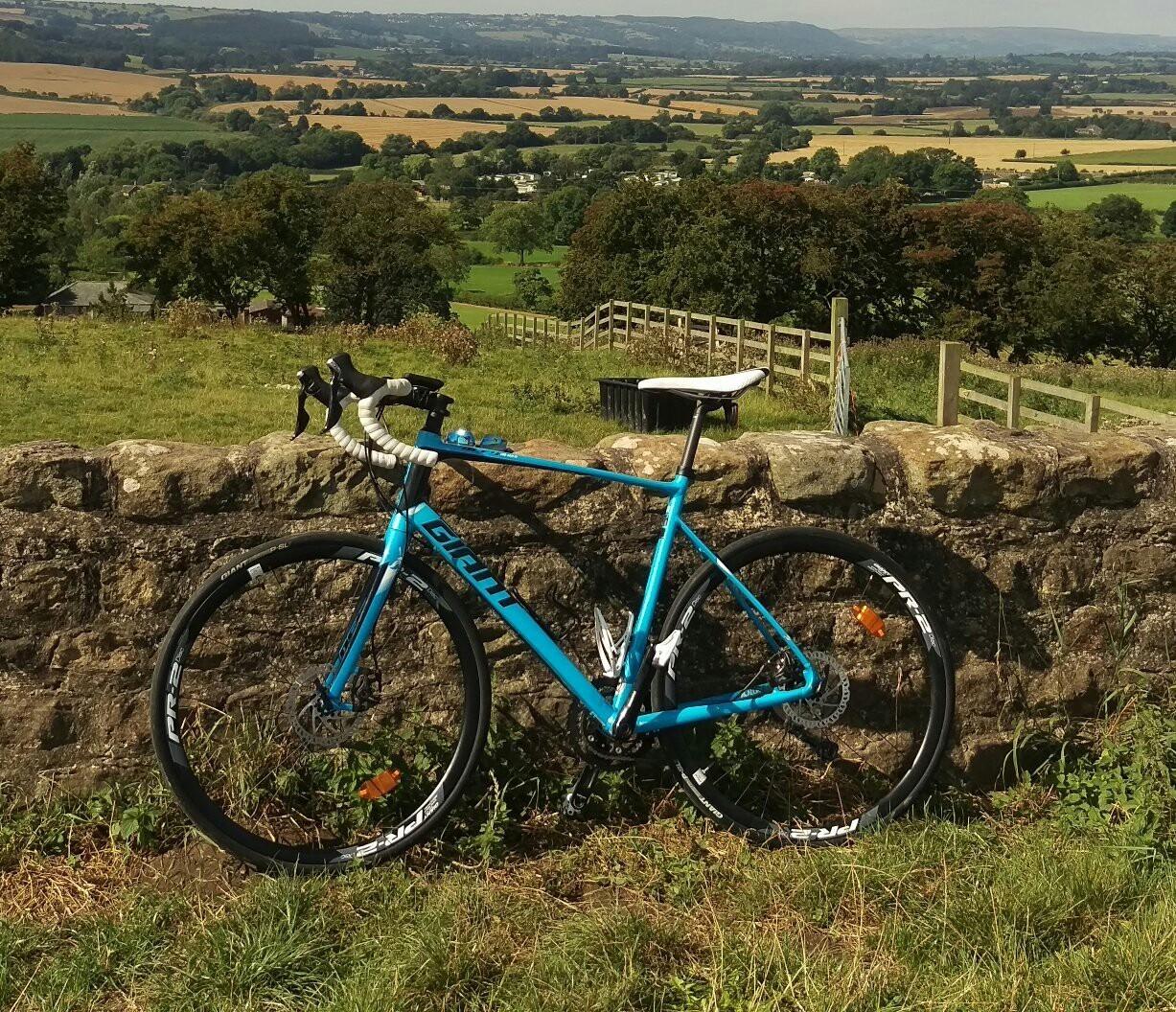 2016 Giant Defy Blue