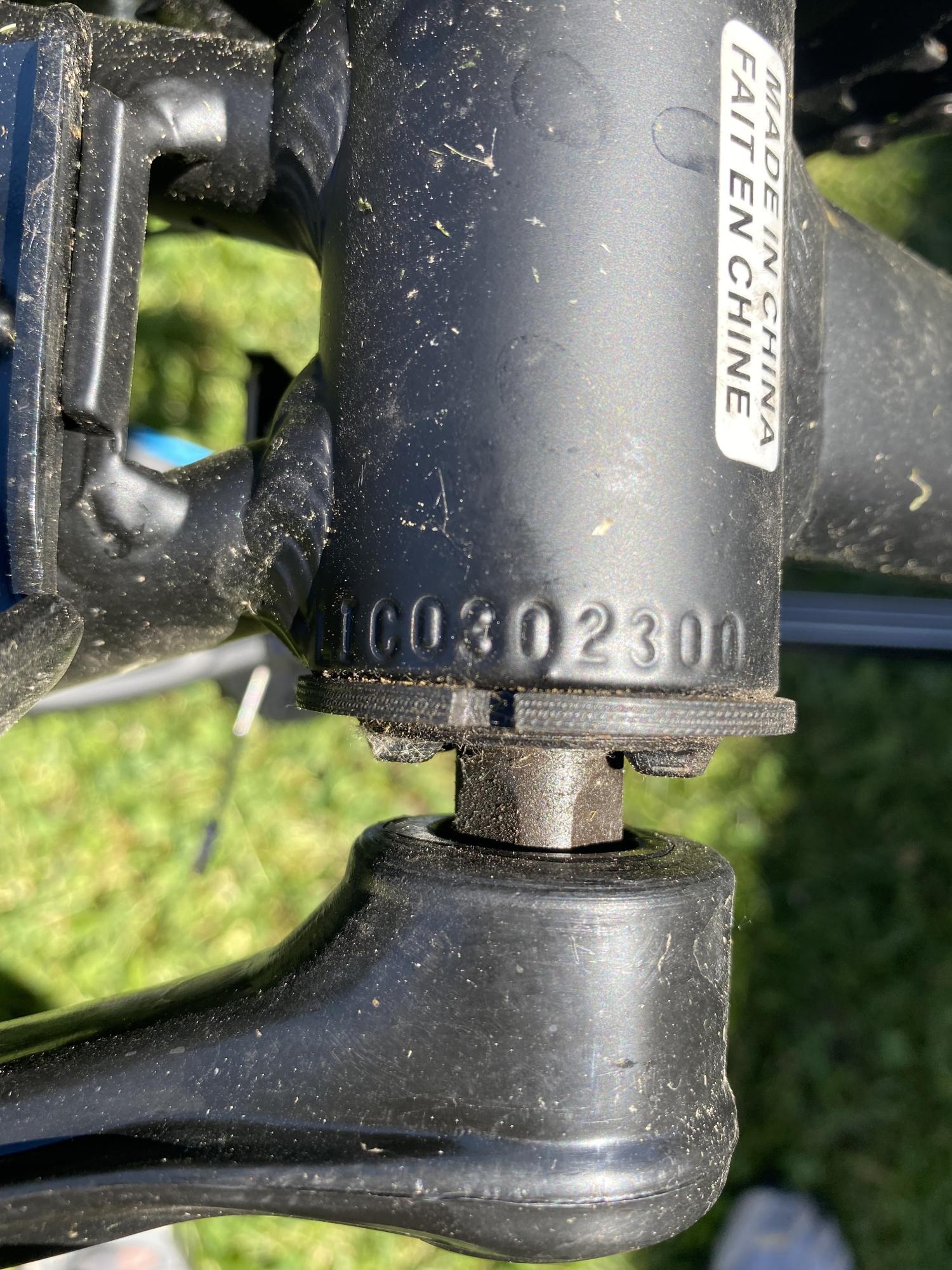 2022 CCM Hardtail Mountain Bike Black and Blue