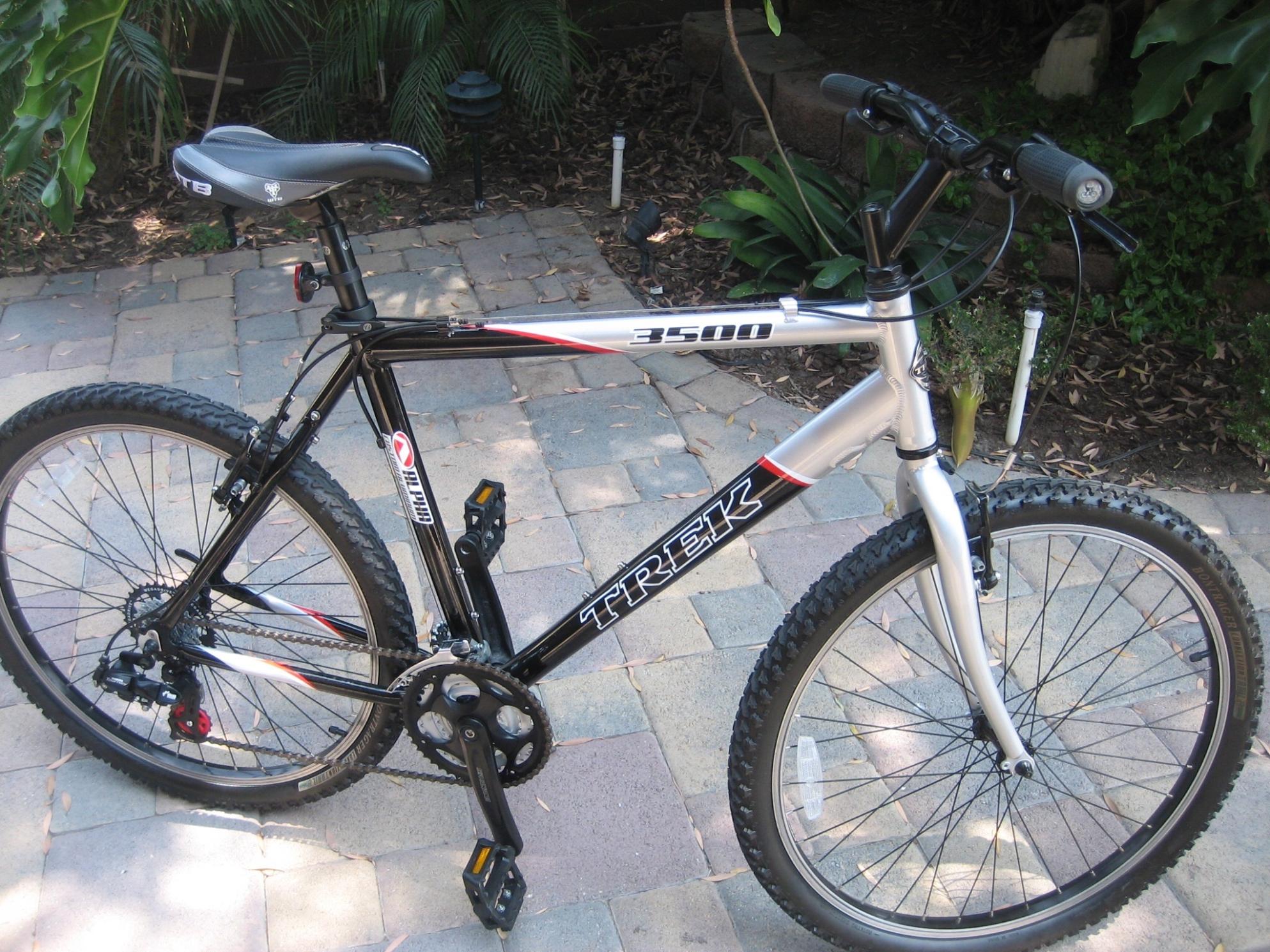 Trek 3500  Silver or Gray