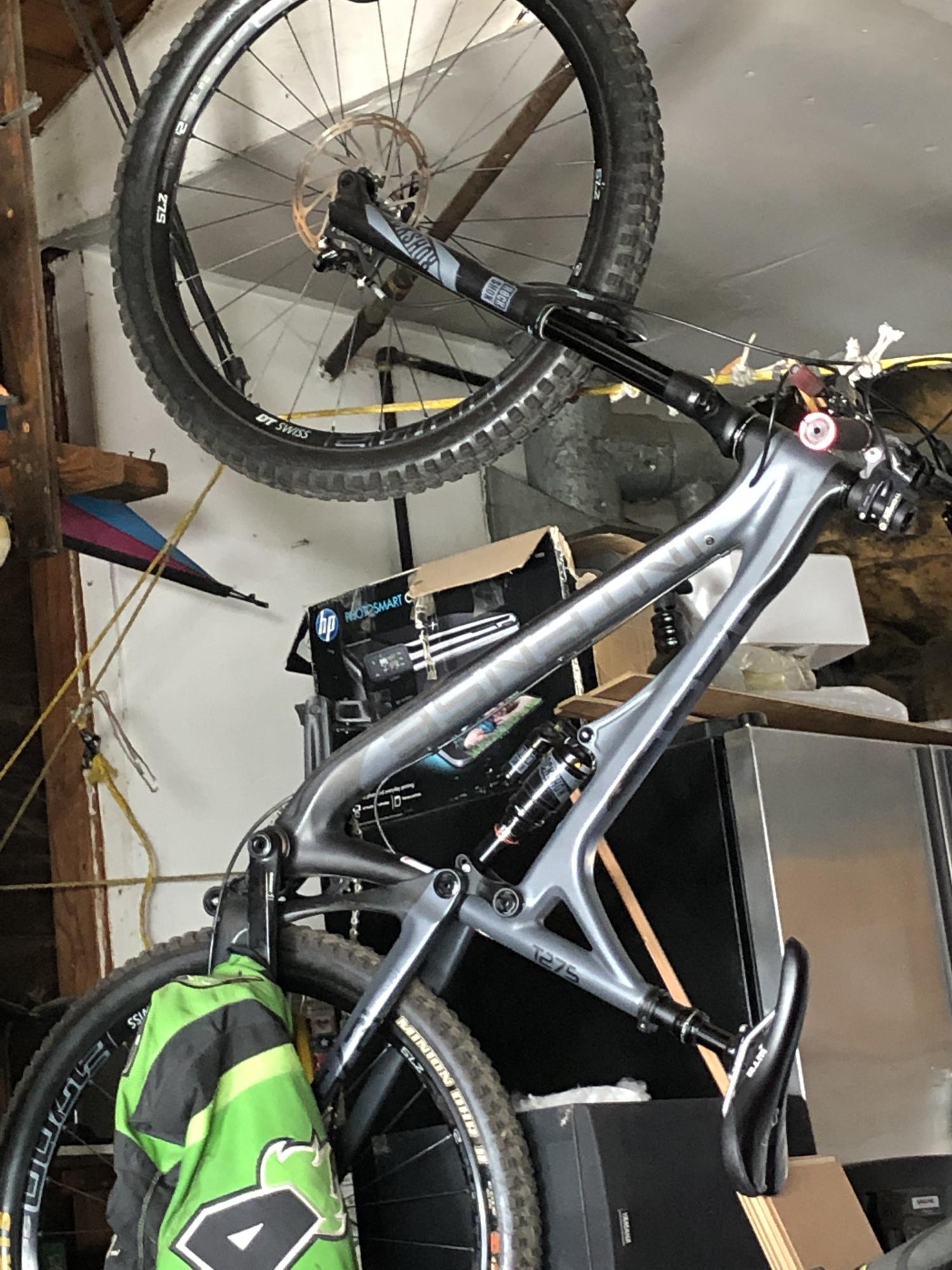 Intense T275 Silver, gray or bare metal