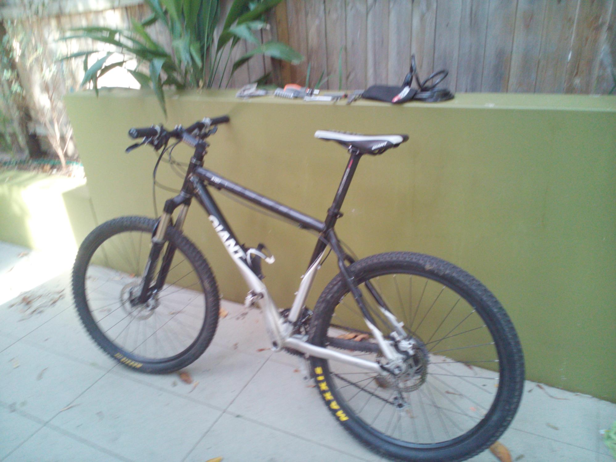 2007 Giant xtc-2  Black