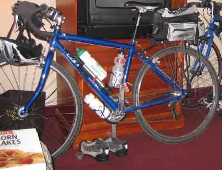 2004 Cannondale T800  Blue