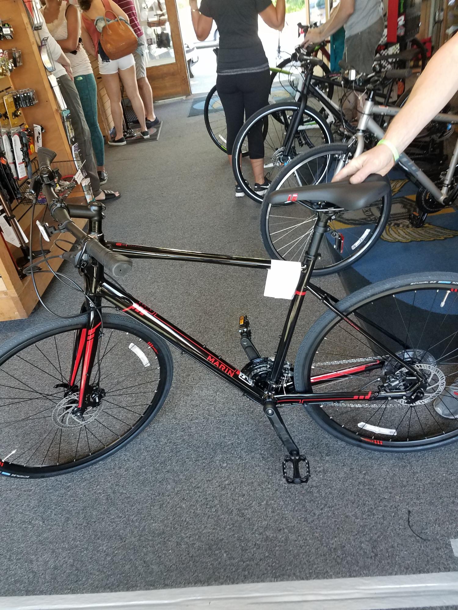 2017 Marin Bikes FairfaxSC3 Black
