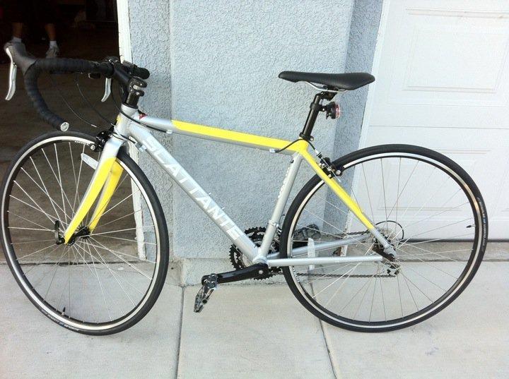 2011 Scattante W330 Silver or Gray and Yellow or Gold