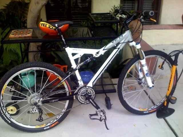 2007 Yeti 575  Black