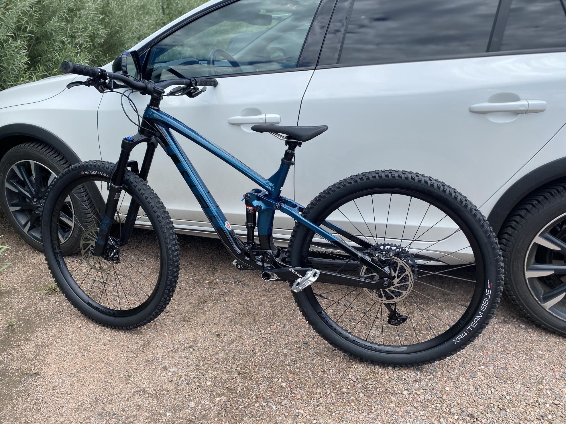 2021 Trek Fuel EX 8 Black and Blue