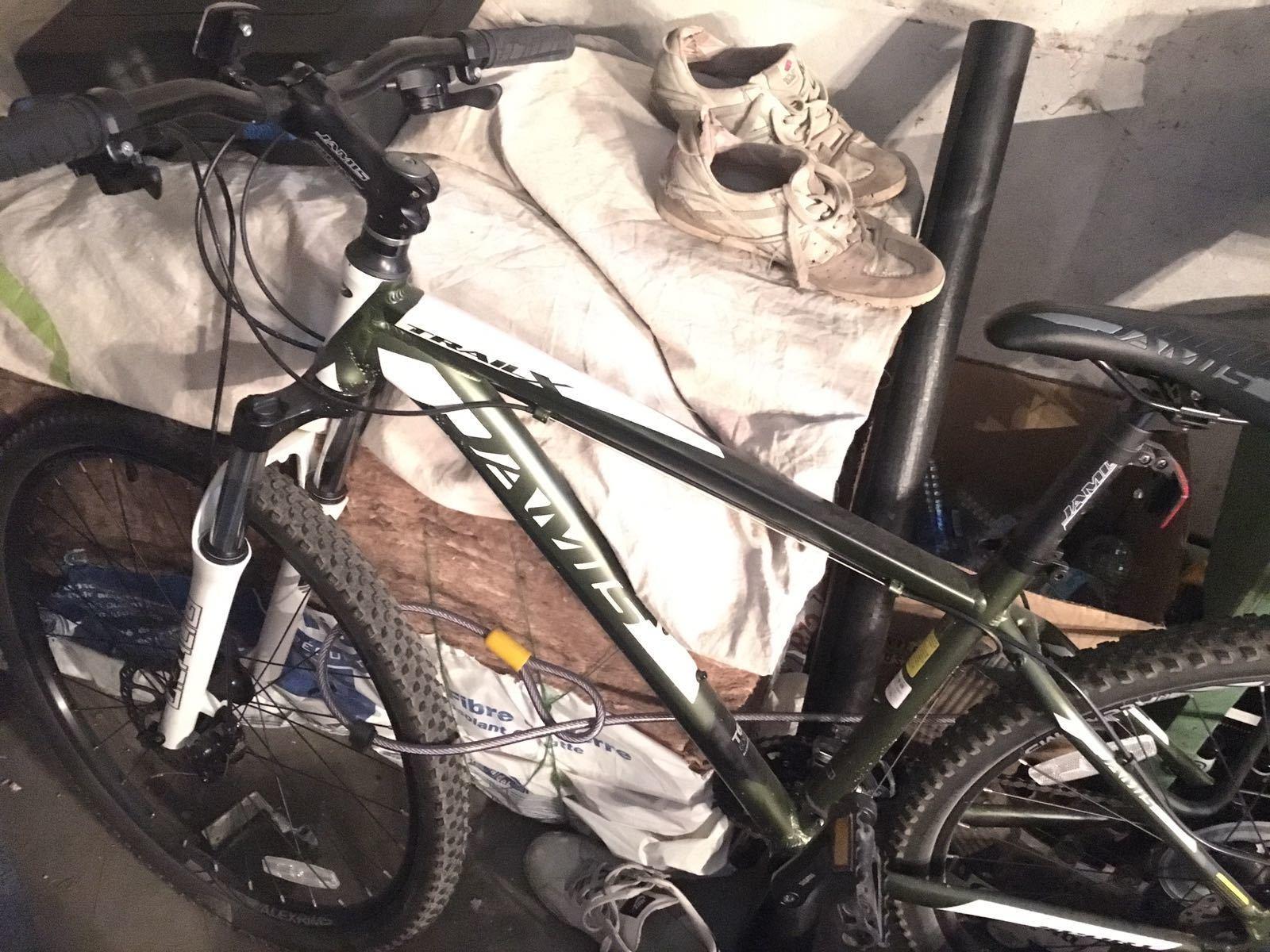 2016 Jamis Trail X Sport Black